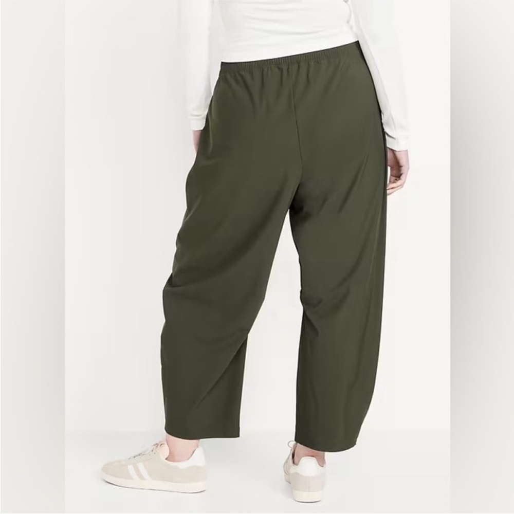 NWT! Old Navy Ancient Forest High-Waisted Sleektech Barrel Ankle Pant - Picture 5 of 10